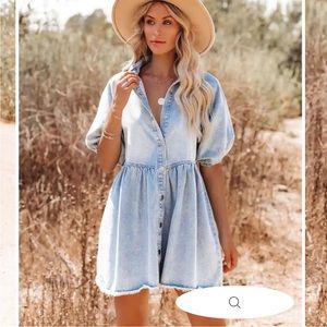 *NEVER WORN* VICI Denim Babydoll Dress